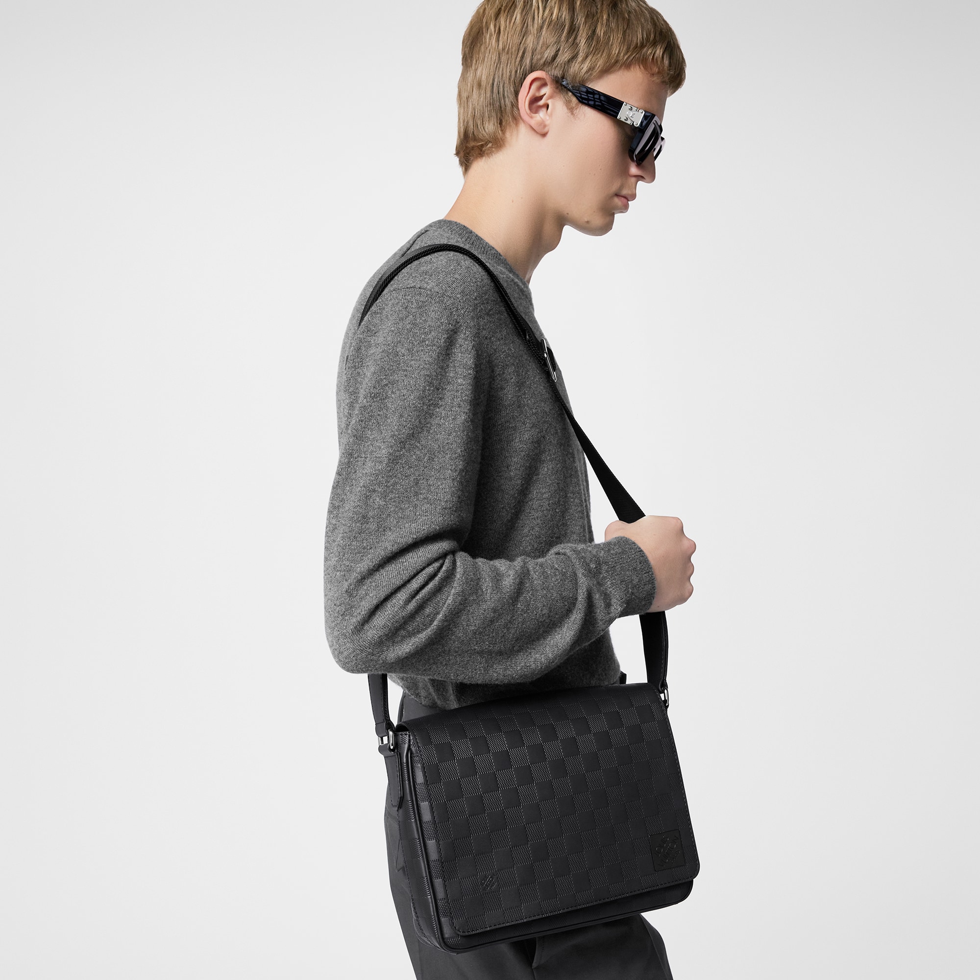 District PM Damier Infini Leather - Men - Bags | LOUIS VUITTON ®